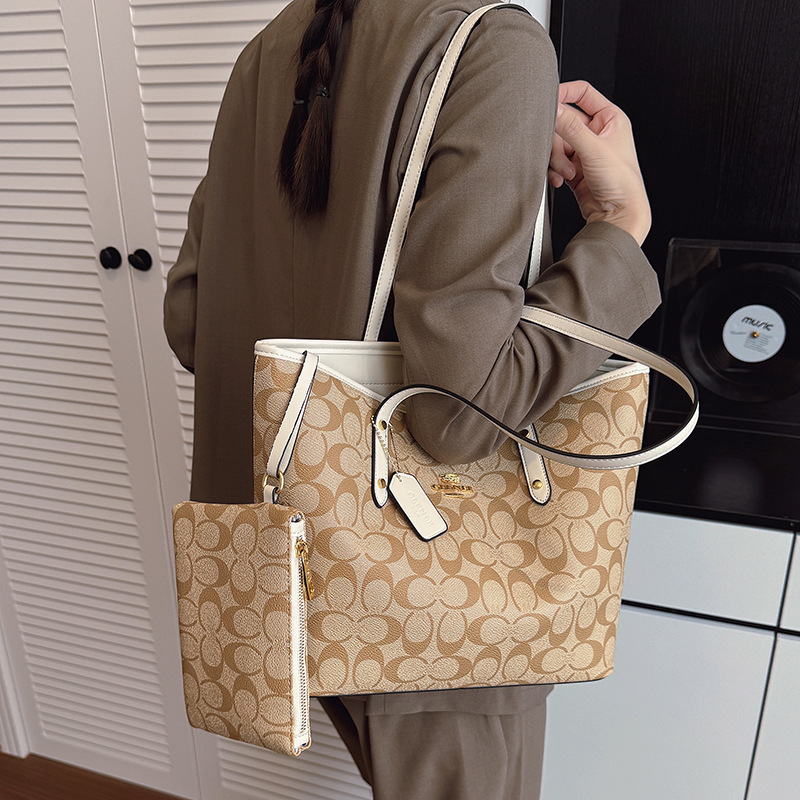 Luxury Designer Women's Should - огляд і ціна Women Bags On Sale