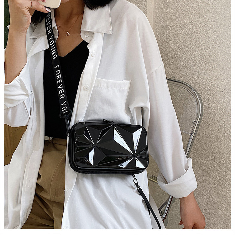 New 7 Inch  PC Lage Small Squa - огляд і ціна Women'S Elle Bags