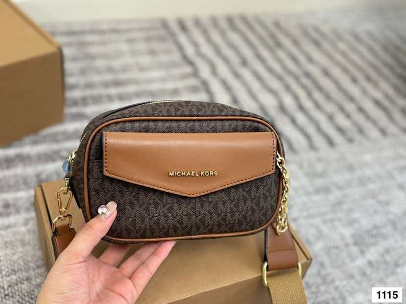 Michael Kors Jet Set 2026 New  - огляд і ціна Women'S Bags Michael Kors