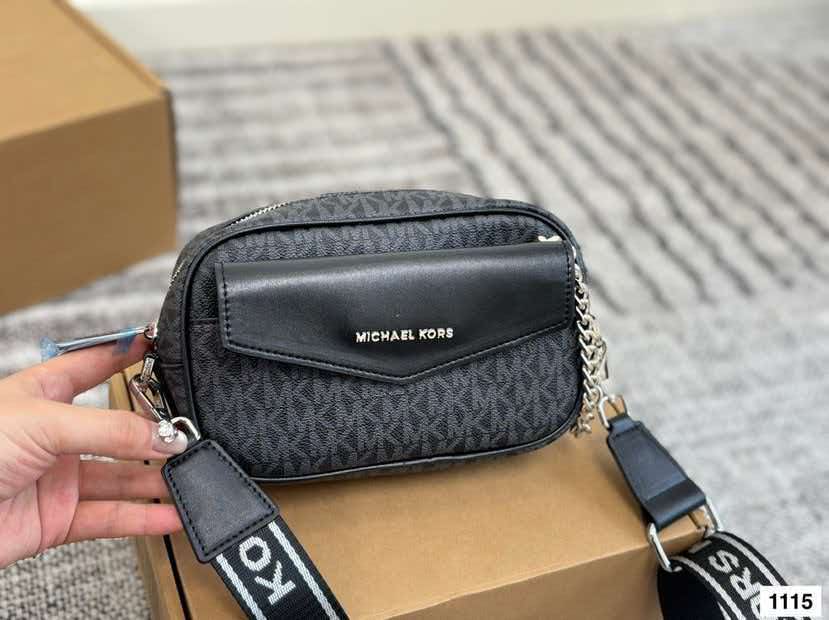 Michael Kors Jet Set 2026 New  - огляд і ціна Women'S Bags Michael Kors