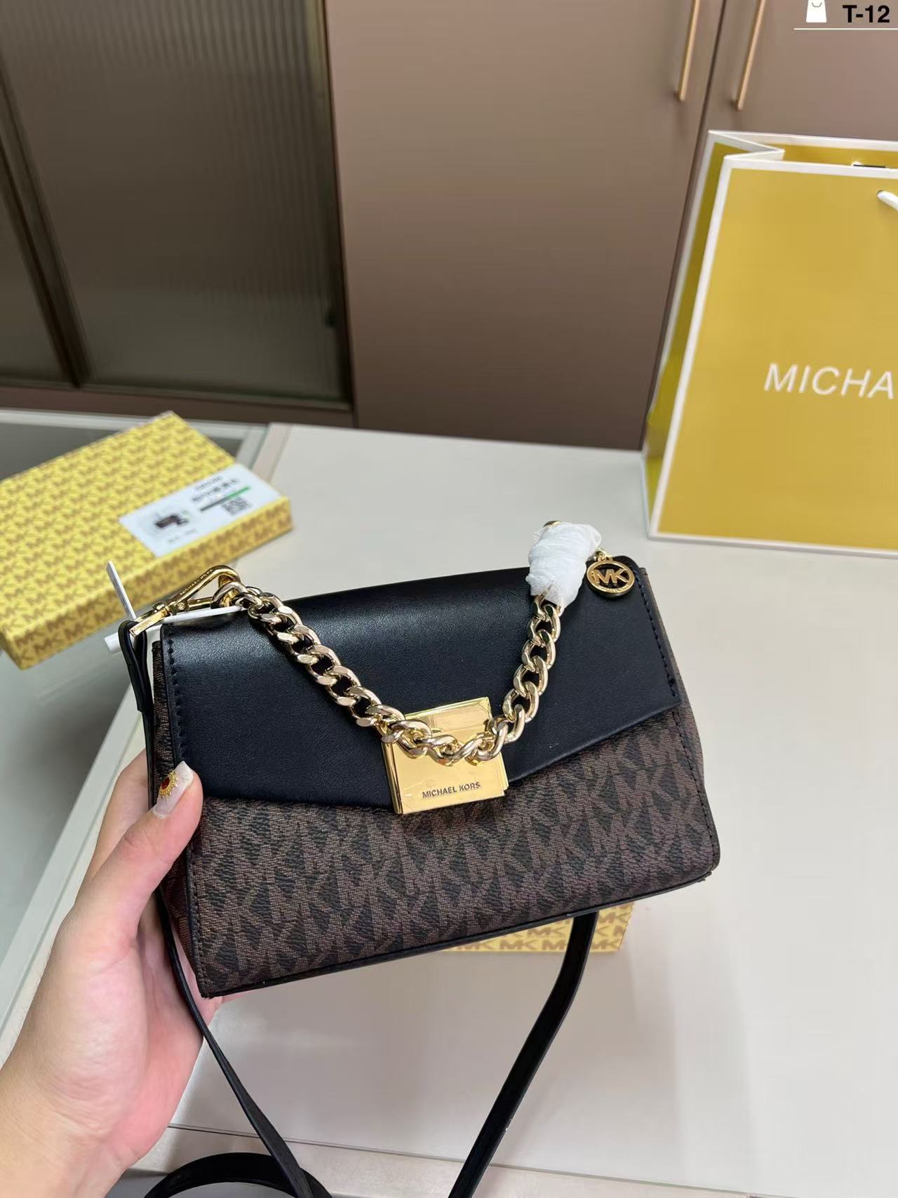 Brand new Michael Kors women's - огляд і ціна Women'S Bags Michael Kors