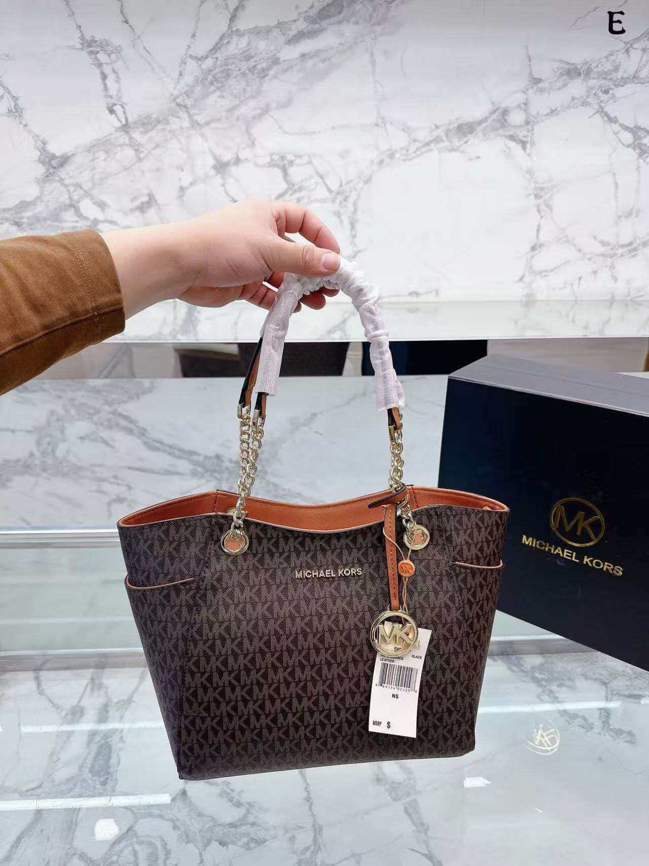 Michael Kors Jet Set 2026 New  - огляд і ціна Women'S Bags Michael Kors