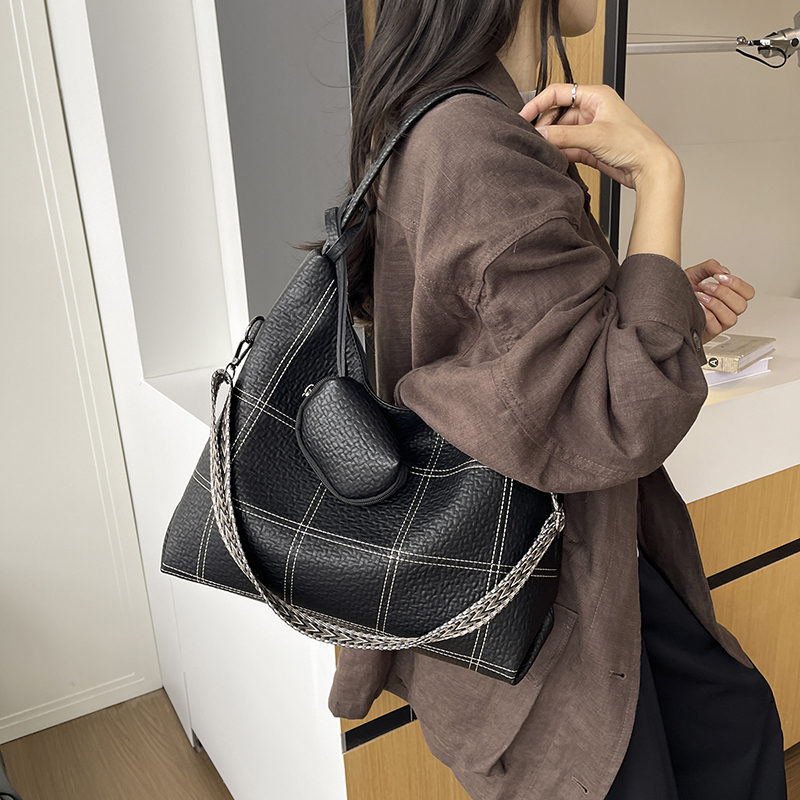 Large Capacity Women Hobo Tote - огляд і ціна Women Bags In Amazon