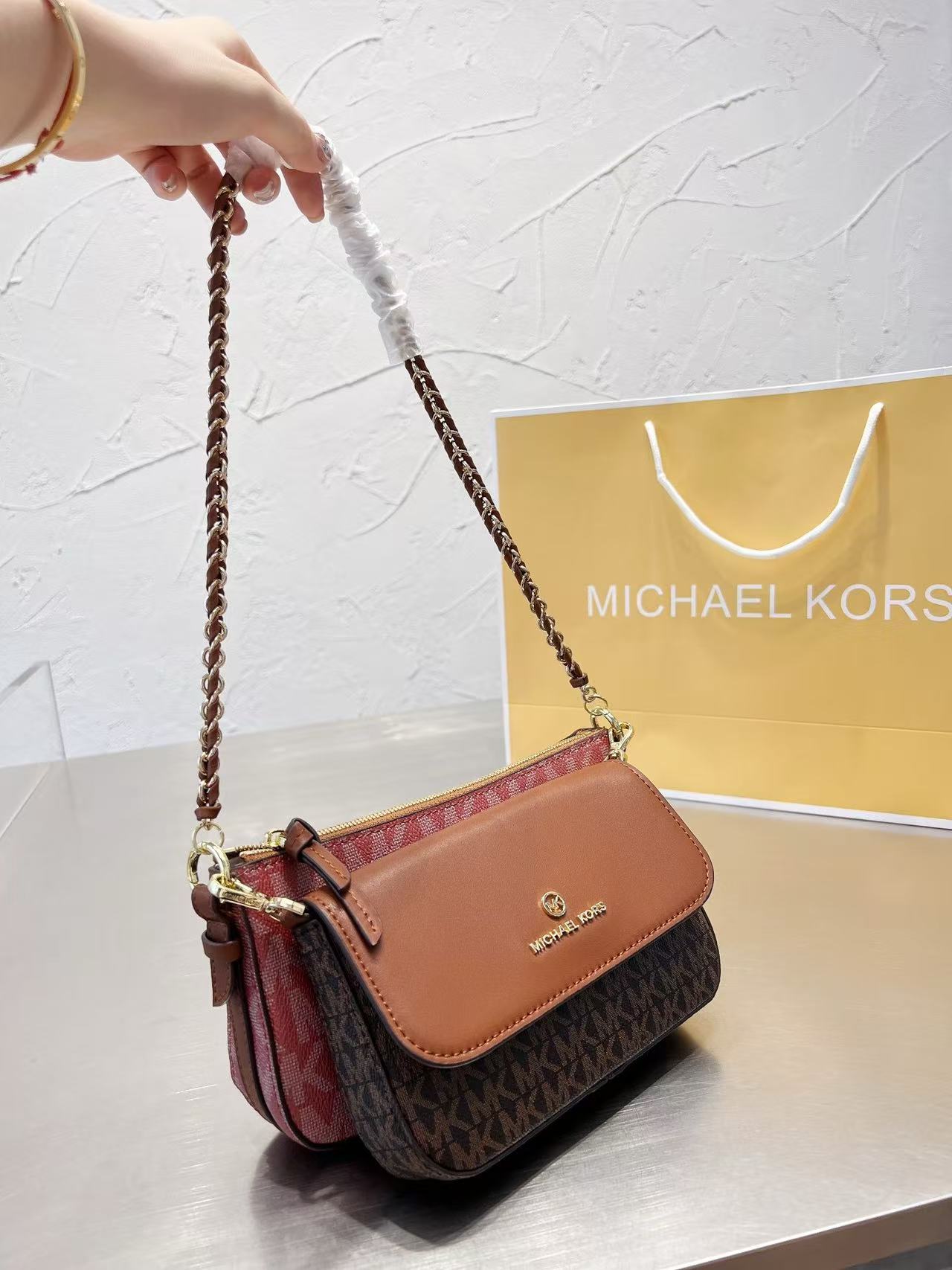 Brand new Michael Kors Ole Jet - огляд і ціна Women'S Bags Michael Kors