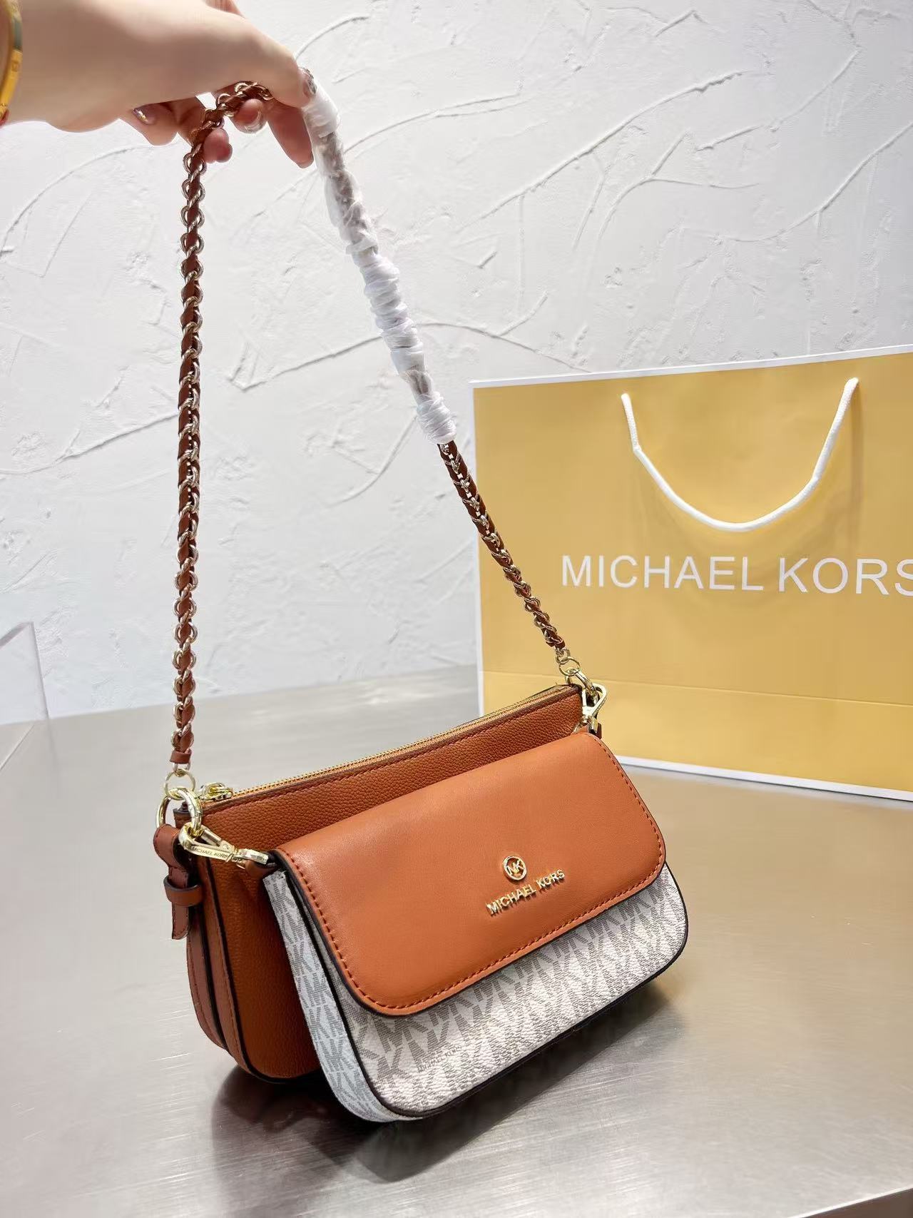 Brand new Michael Kors Ole Jet - огляд і ціна Women'S Bags Michael Kors